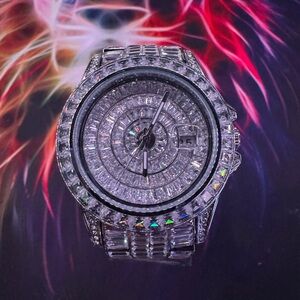 Luxury Silver Crystal Watch